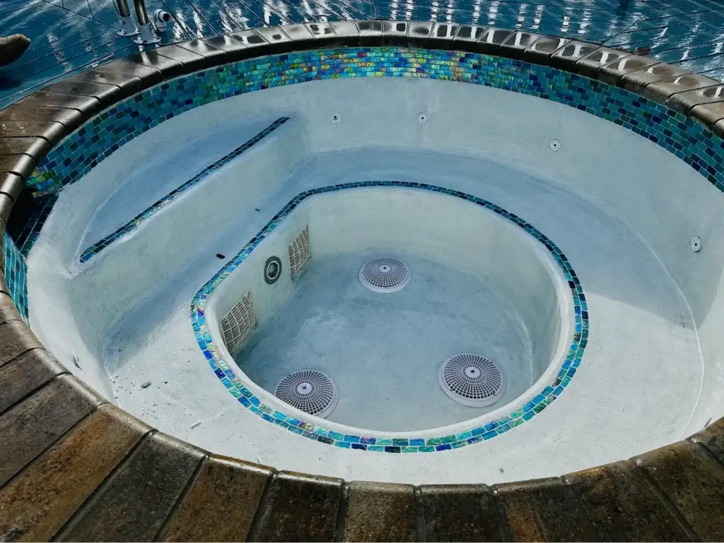 Pool Plaster Chalking 1
